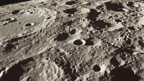 为何月球上有成千上万个陨石坑,却唯独不见陨石