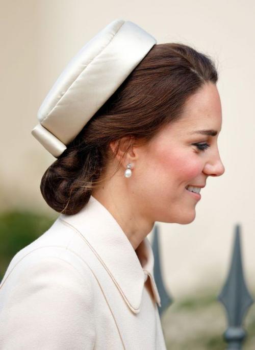跟凯特王妃一起学如何时尚地佩戴珍珠首饰