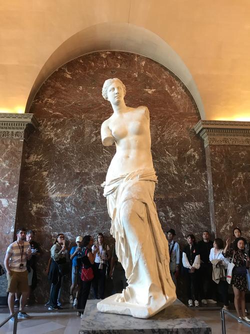 卢浮宫镇殿宝之三～断臂维纳斯雕像