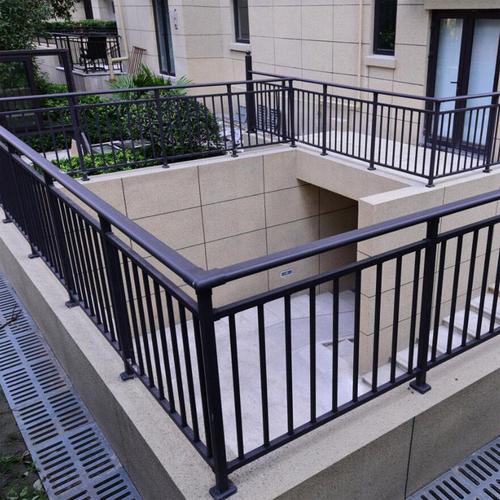 锌钢阳台护栏铁艺露台围栏室内户外楼梯扶手家用不锈钢铝合金栏杆定制