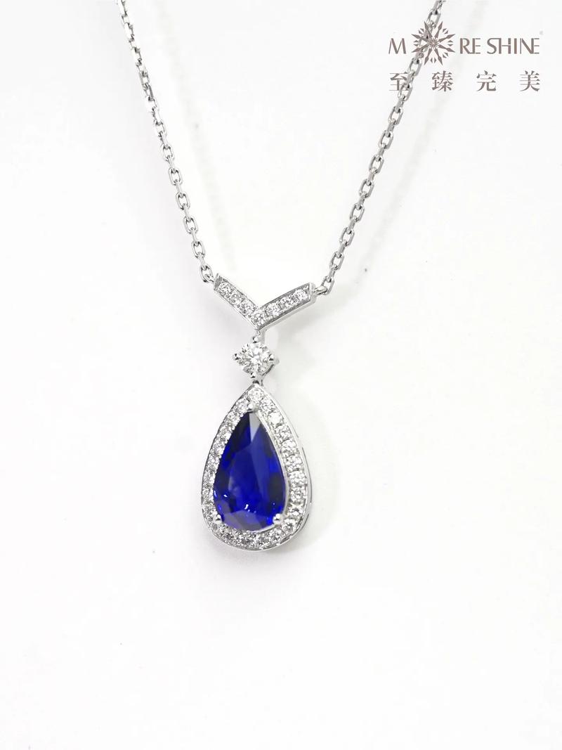 蓝宝石项链.它以岁月铭刻大自然的忠诚,坚贞与慈爱,以隽永的光 - 抖音