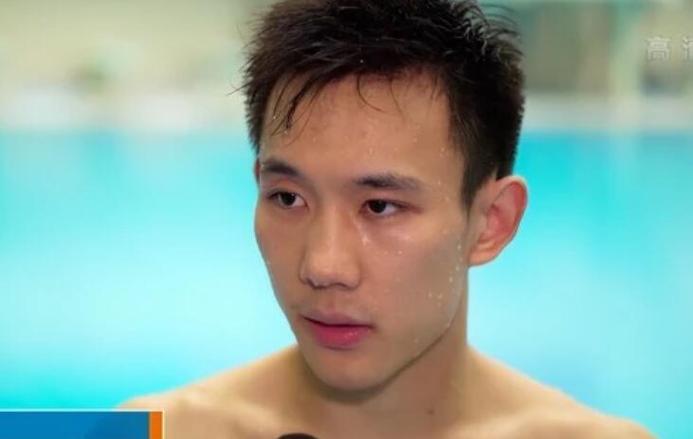 跳水世界杯男十米台杨昊高分夺冠 两跳打到满分 裁判11次打出10分!