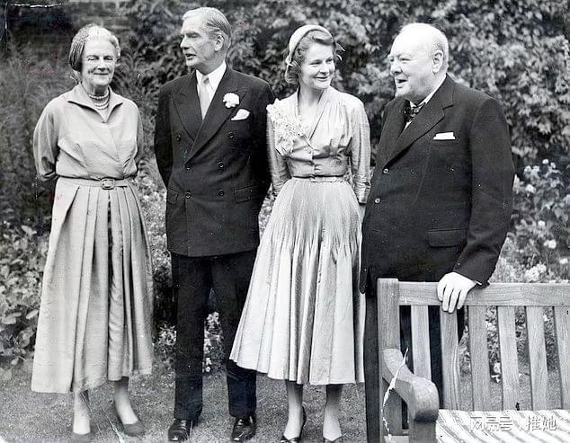 斯特兰奇·丘吉尔的独生女,而约翰是二战时期英国著名首相温斯顿·