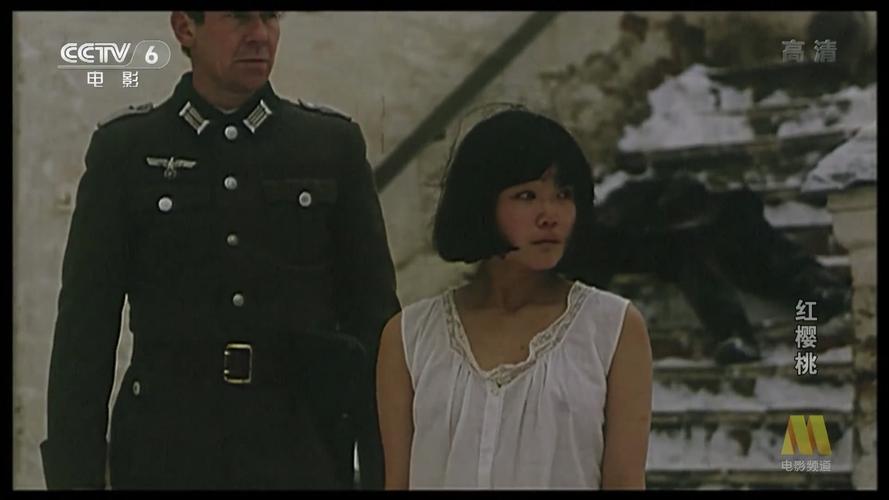 查看更多高清图片1995年,导演叶大鹰导演一部电影《红樱桃》,由郭柯宇