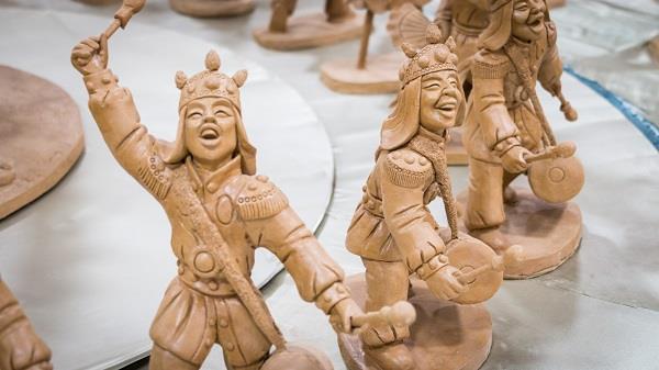 单体人物泥塑题材文化种类在河州泥塑题材文化中是比较常见的.