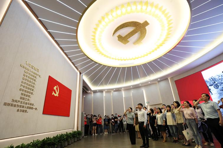 坚守初心的为民本色——中国共产党成立100周年启示录之"宗旨篇"