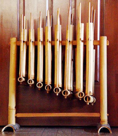 哈尼族独有的乐器—竹筒