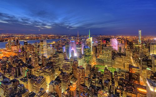 纽约,美国,城市夜晚,建筑物,灯,河流,顶视图 壁纸