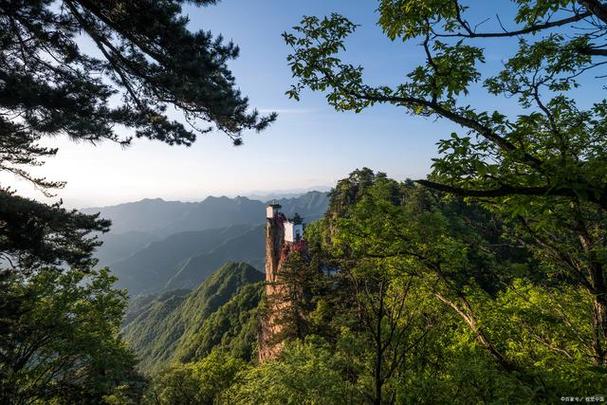 安康旅游景点排名安康,位于陕西省南部,被誉为"秦巴明珠",拥有丰富的