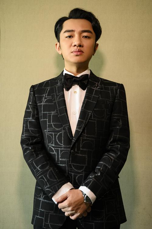  p>王祖蓝,1980年1月9日出生于香港,中国香港男演员,歌手,主持人,香港