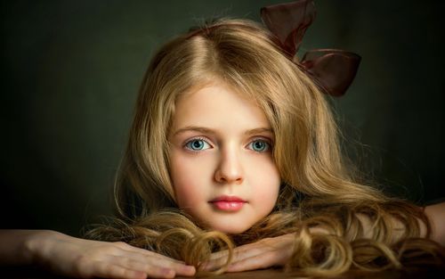 壁纸 可爱的金发小女孩,脸 1920x1200 hd 高清壁纸, 图片, 照片
