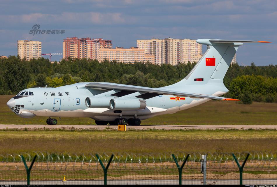雄鹰振翅!最新一架伊尔76飞机将入列中国空军__上海热线新闻频道