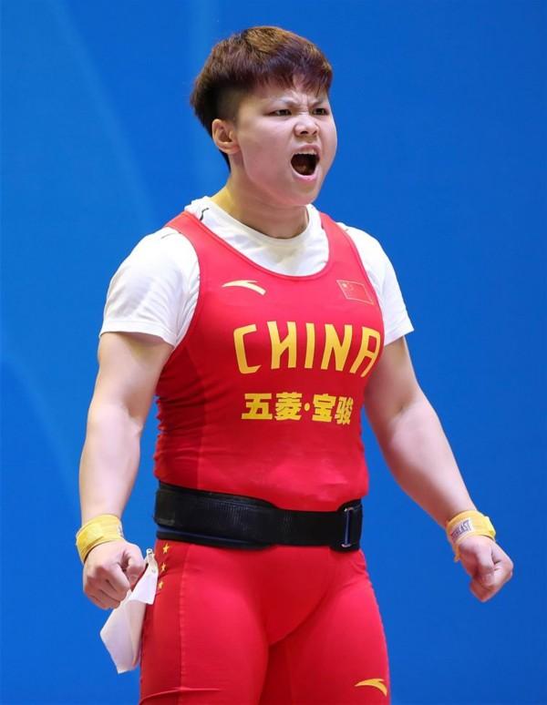 汪周雨获全国女子锦标赛75公斤级总成绩第一