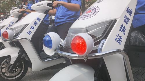 飒来凤城管新增10辆电动摩托巡逻车