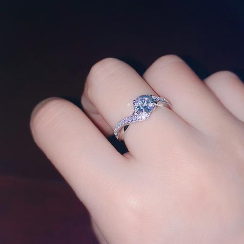18k白金交叉扭臂高碳钻石戒指女精镶满八十戒指