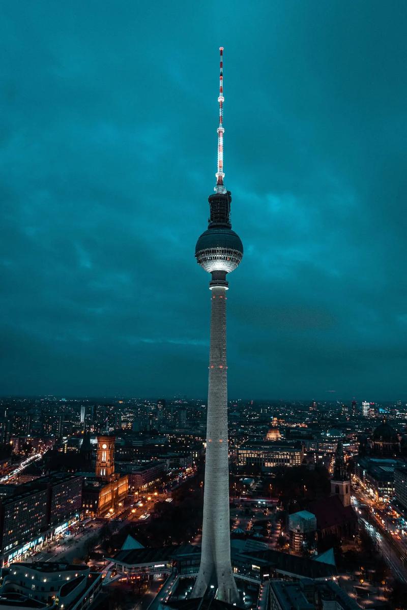 柏林是德国的首都,也是个融合历史与 - 抖音