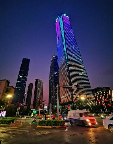 洞悉广西南宁市优秀的璀璨灯光:临近东盟位置,有国际大都市特征