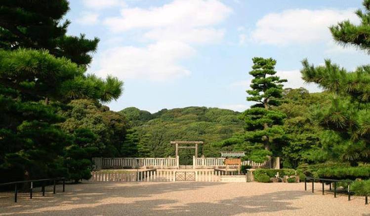 日本"仁德天皇陵":规模堪比秦始皇陵,为何近两千年无人盗掘?