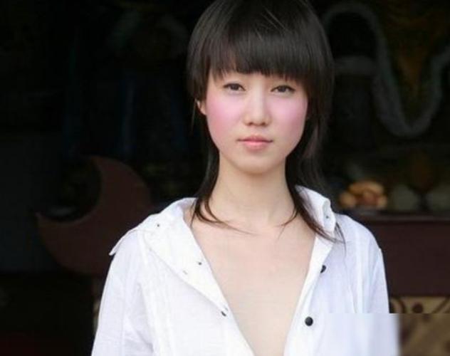 最红女模张筱雨22岁时拍写真火爆全网如今将近40岁仍单身
