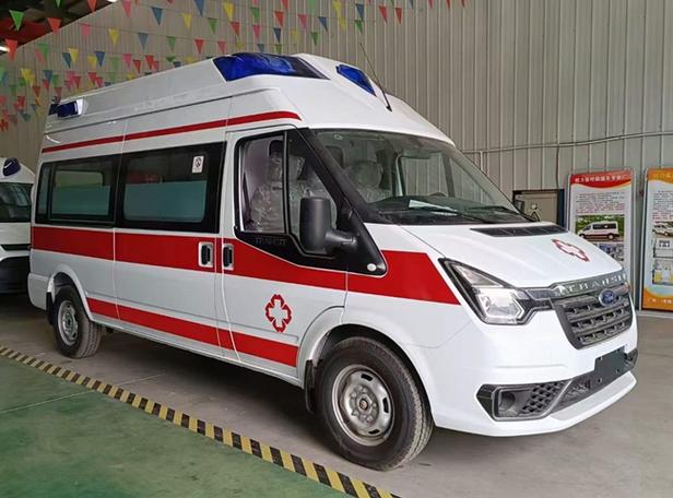 长轴高顶福特v348医院救护车今日发往安徽宣城进行交车使用