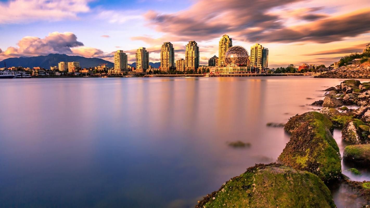 加拿大温哥华唯美的城市风景桌面壁纸下载
