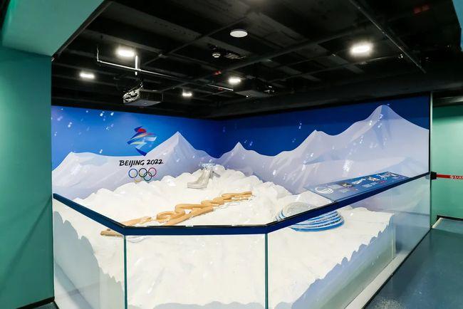 北京冬奥会开幕倒计时50天上海体育博物馆冬奥主题临展正式开放
