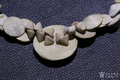 石器时代骨质项链