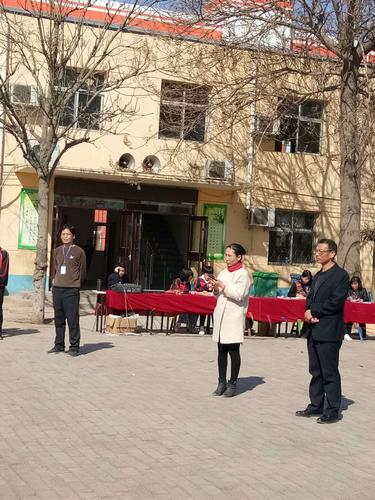 绳舞飞扬 伴我成长――沧县博才学校跳绳比赛正在进行时