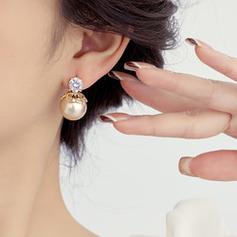 2024新款镶锆石珍珠耳钉高级感轻奢耳饰小众设计法式耳环香槟色