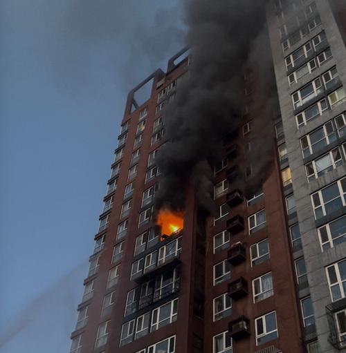 又是电动车火灾今晨北京一居民家中起火原因系给电池充电引发