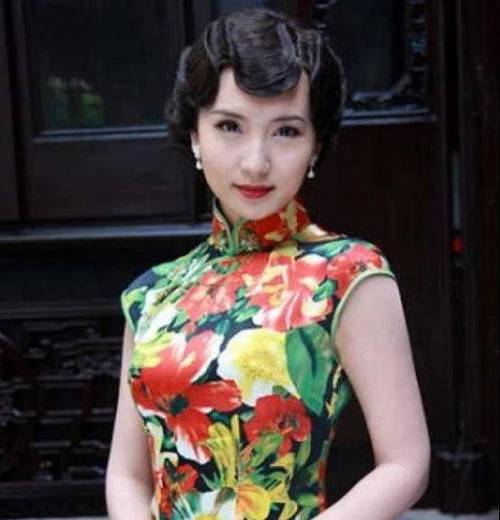 原创67穿旗袍最美的女明星唐嫣诠释了东方美倪妮穿出了冷艳感