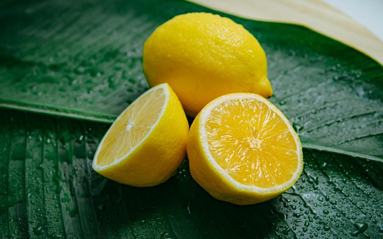最爱的水果——柠檬,果蔬-回车桌面