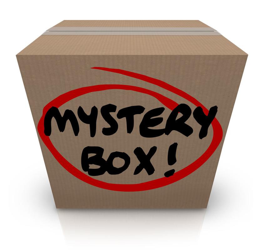神秘的盒子,纸板包装或装运神秘内容与未知的事物里面上神秘盒的话