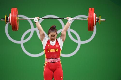 组图邓薇女子63公斤级举重两破世界纪录并夺冠110