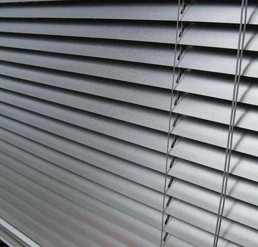 南京欧贝诺主要生产电动百叶窗,防雨百叶窗,风口百叶窗,钢质百叶窗