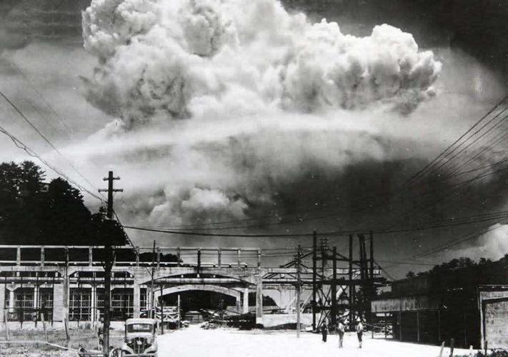 美军原子弹轰炸广岛长崎前,曾空投6300万份传单:日直接无视!