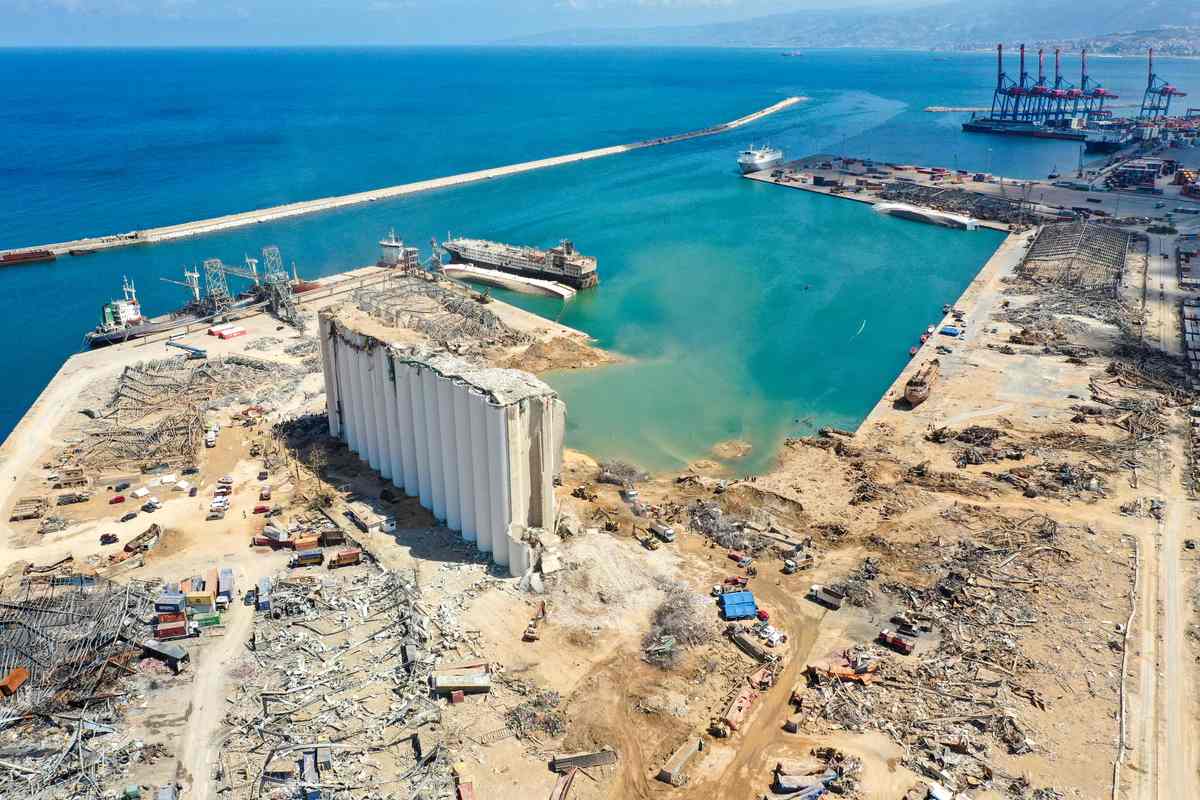 贝鲁特港口爆炸搜救继续 国际社会向黎方提供援助(3)