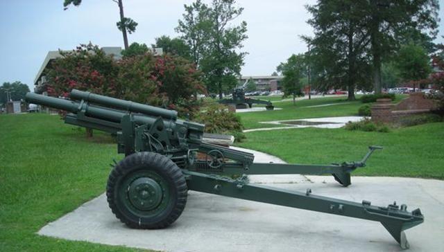 二战美军火炮支柱,m101式105毫米榴弹炮,没想到还有德国血统