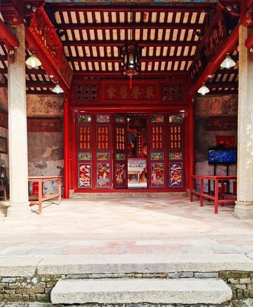 深圳这座古堡式客家围龙屋背后是一个家族的迁徙史