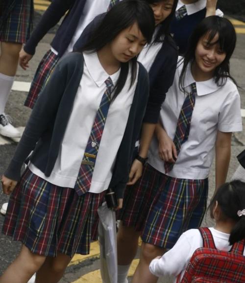 香港女生校服,传统文化与西方文明的碰撞
