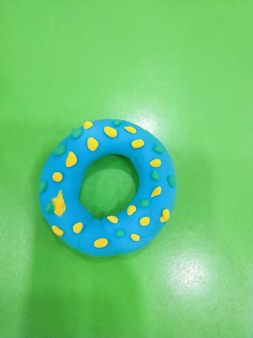 康语手工作品——橡皮泥系列:甜甜圈