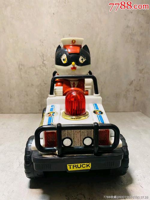 流拍90年代黑猫警长警车玩具