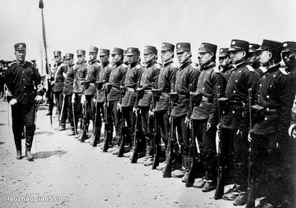 1900年八国联军侵华时期的联军军人老照片