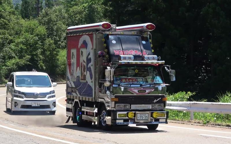 日本暴走卡车聚会japan outbreak truck
