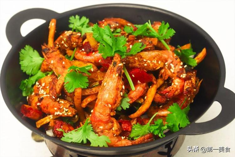 干锅香辣虾用阿飞的方法,在家也能吃到饭店味道,麻辣味浓超好吃