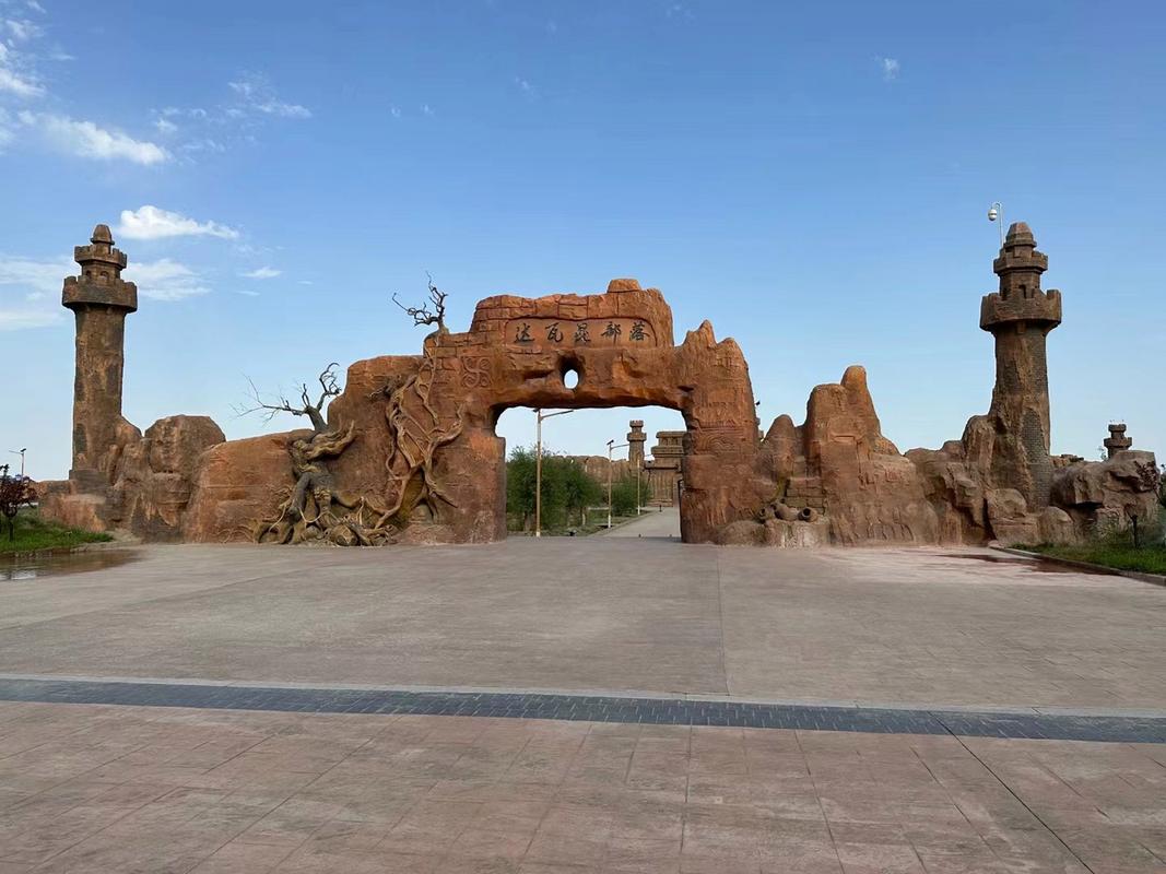 新疆喀什地区岳普湖县——达瓦昆沙漠旅游风景区