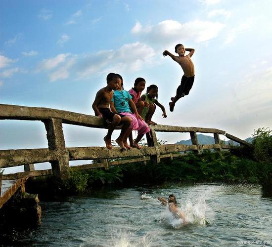 夏天防范儿童游泳注意事项