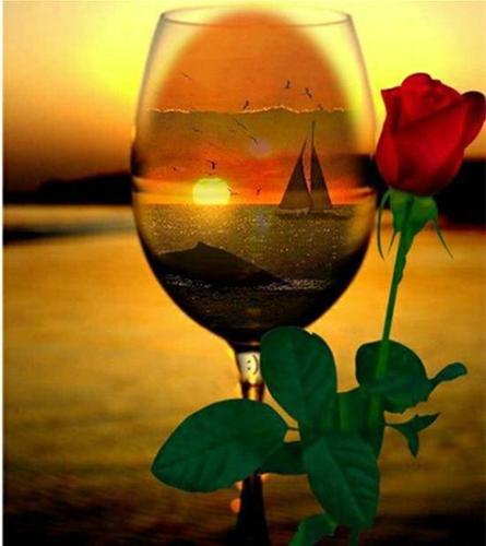 葡萄酒杯里面的美景,你是否感到意境美?