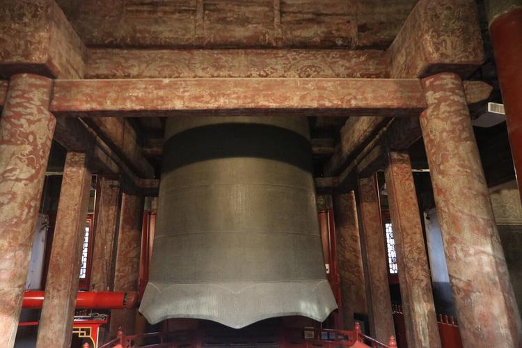 永乐大钟,中国现存最大的青铜钟.