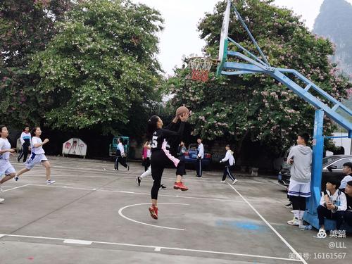 记宜州区民族中学第三届"追梦杯"篮球比赛